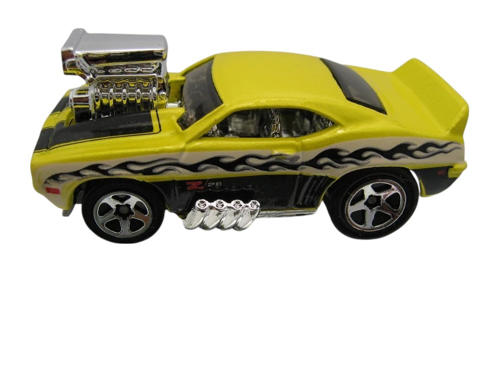 Hot Wheels 2006 - Collector # 124/223 - 'Tooned '69 Camaro Z-28 - Metalflake Yellow - USA Card