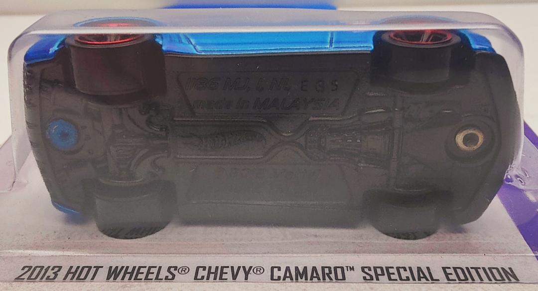 Hot Wheels 2013 - Collector # 194/250 - HW Showroom / HW Garage / New Models - 2013 Hot Wheels Chevy Camaro Special Edition - Blue - Black Base - USA Card