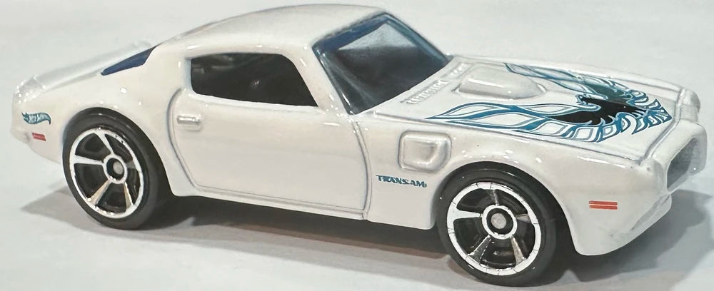 Hot Wheels 2025 - Collector # 230/250 - Muscle Mania 8/10 - '73 Pontiac Firebird - White - USA Card