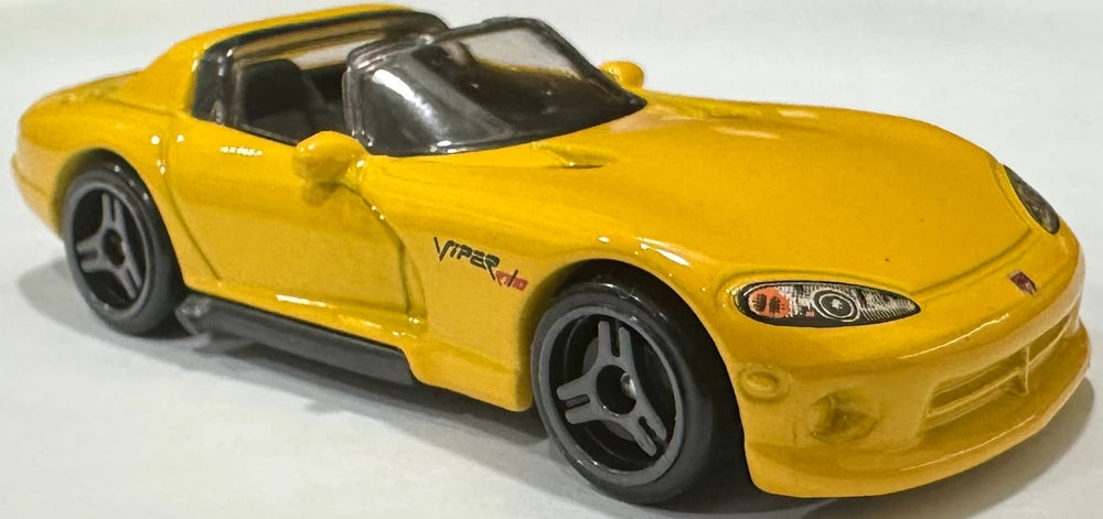 Hot Wheels 2024 - Collector # 218/250 - HW Exotics 6/10 - '92 Dodge Viper RT/10 - Yellow - USA Card