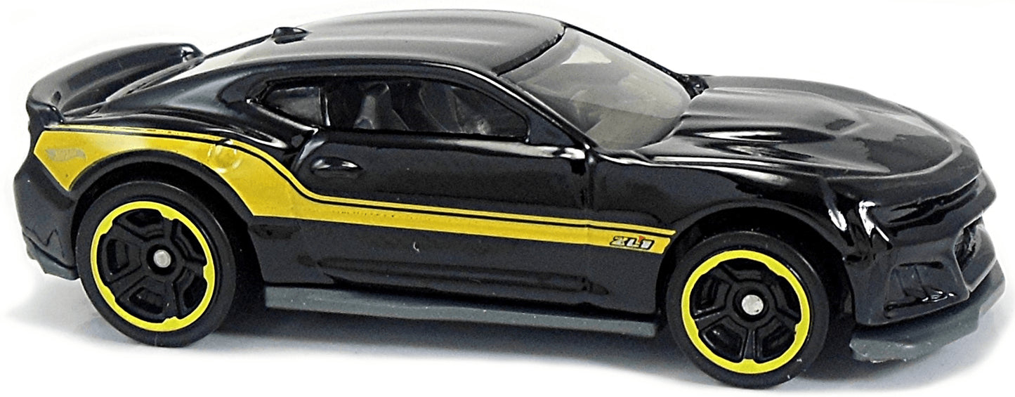 Hot Wheels 2018 - Collector # 312/365 - Muscle Mania 1/10 - 2017 Camaro ZL1 - Black - USA 50th Card