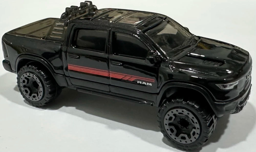 Hot Wheels 2025 - Collector # 096/250 - HW Reverse Rake 2/5 - '23 (Dodge) Ram 1500 - Black / Red Stripe - USA Card