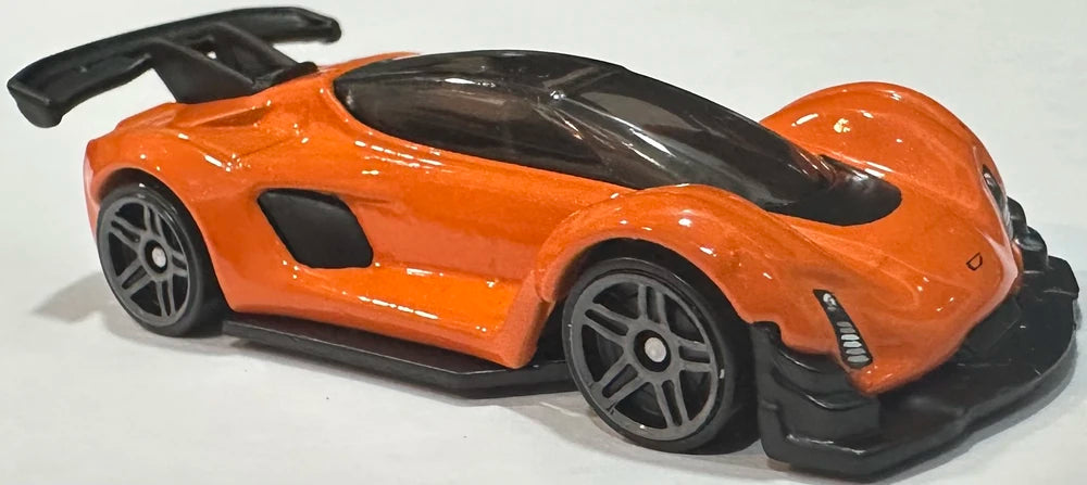 Hot Wheels 2025 - Collector # 192/250 - Peak Pursuit 1/10 - Czinger 21C - Orange - USA Card