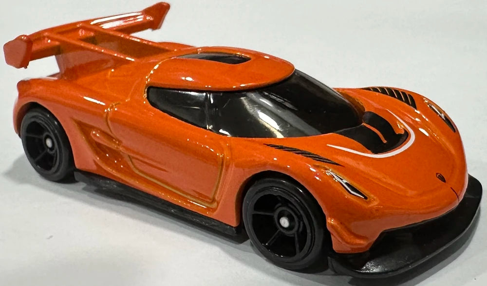 Hot Wheels 2024 - Collector # 184/250 - HW Exotics 2/10 - 2020 Koenigsegg Jesko - Orange - International Card