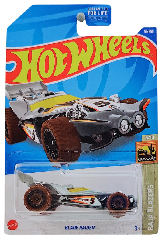 Hot Wheels 2022 - Collector # 051/250 - Baja Blazers 5/10 - Blade Raider - Silver Metalflake - USA Card