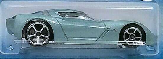 Hot Wheels 2010 - Collector # 019/240 - New Models 19/44 - '09 Corvette Stingray Concept - Metallic Light Blue - USA Card