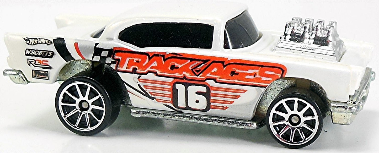 Hot Wheels 2006 - Collector # 118/223 - Track Aces Series 8/12 - '57 Chevy - Pearl White - 10 Spokes - USA
