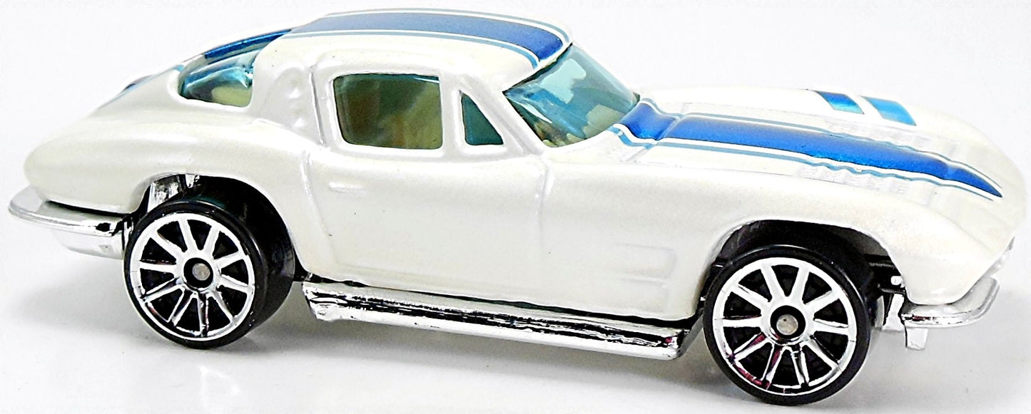 Hot Wheels 2007 - Collector # 150/180 - All Stars - '63 Corvette - White - 10 Spoke Wheels - USA Card