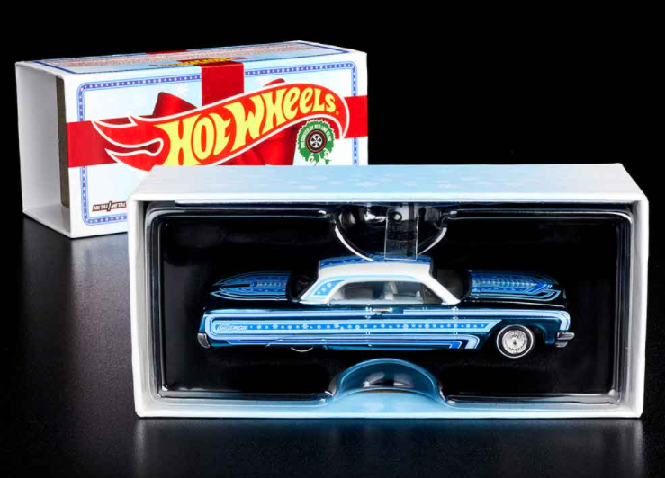 Hot Wheels 2021 - HWC/RLC Exclusive - Holiday Snowman - '64 Chevrolet Impala (Lowrider) - Spectraflame Blue - Metal/Metal - Real Riders - Adjustable/Posable Suspension - Acrylic Display Case