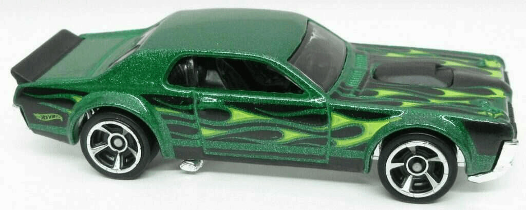Hot Wheels 2021 - Collector # 207/250 - HW Flames 2/5 - '68 Mercury Cougar - Green Metalflake - USA Card