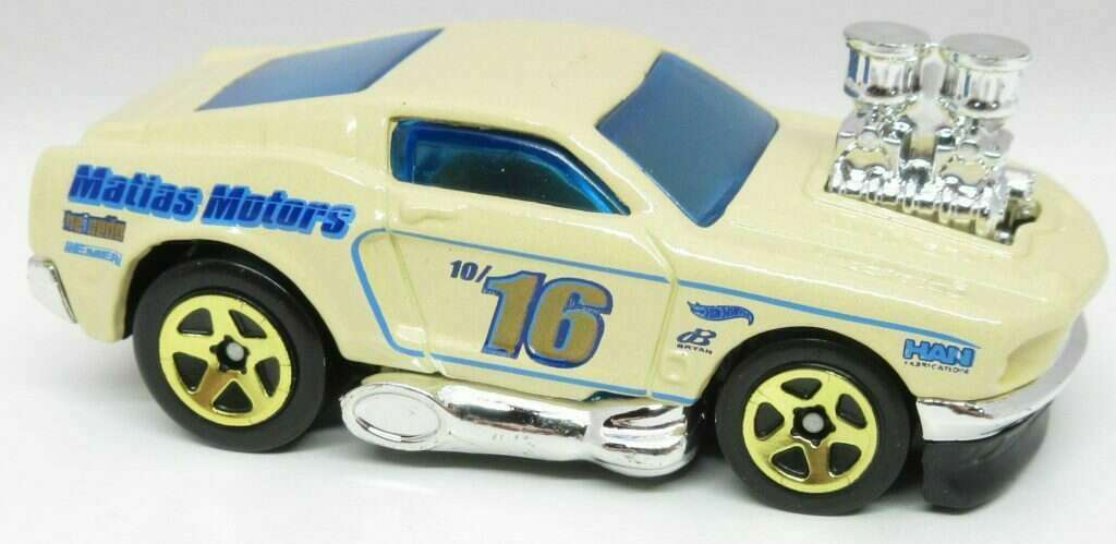 Hot Wheels 2021 - Collector # 040/250 - Tooned 3/5 - '68 Mustang ('Tooned) - Tan / #16 - International Card