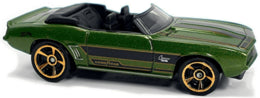 Hot Wheels 2020 - Collector # 190/250 - HW Roadsters 3/5 - '69 Camaro (Convertible) - Green - USA Card