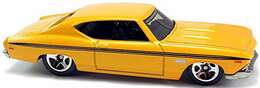 Hot Wheels 2008 - Collector # 017/172 - First Editions 17/40 - ’69 Chevelle - Metallic Yellow - International Card