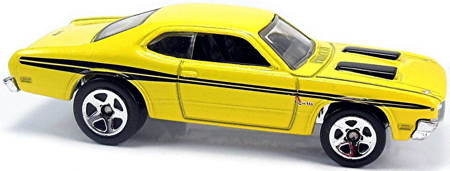 Hot Wheels 2009 - Collector # 013/166 - HW Premiere 13/42 - '71 Dodge Demon - Yellow - International Card