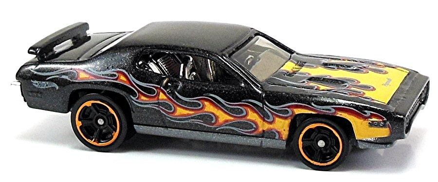 Hot Wheels 2013 - Collector # 215/250 - HW Showroom / Heat Fleet - '71 Plymouth Road Runner - Black Metalflake / Flames - USA Card