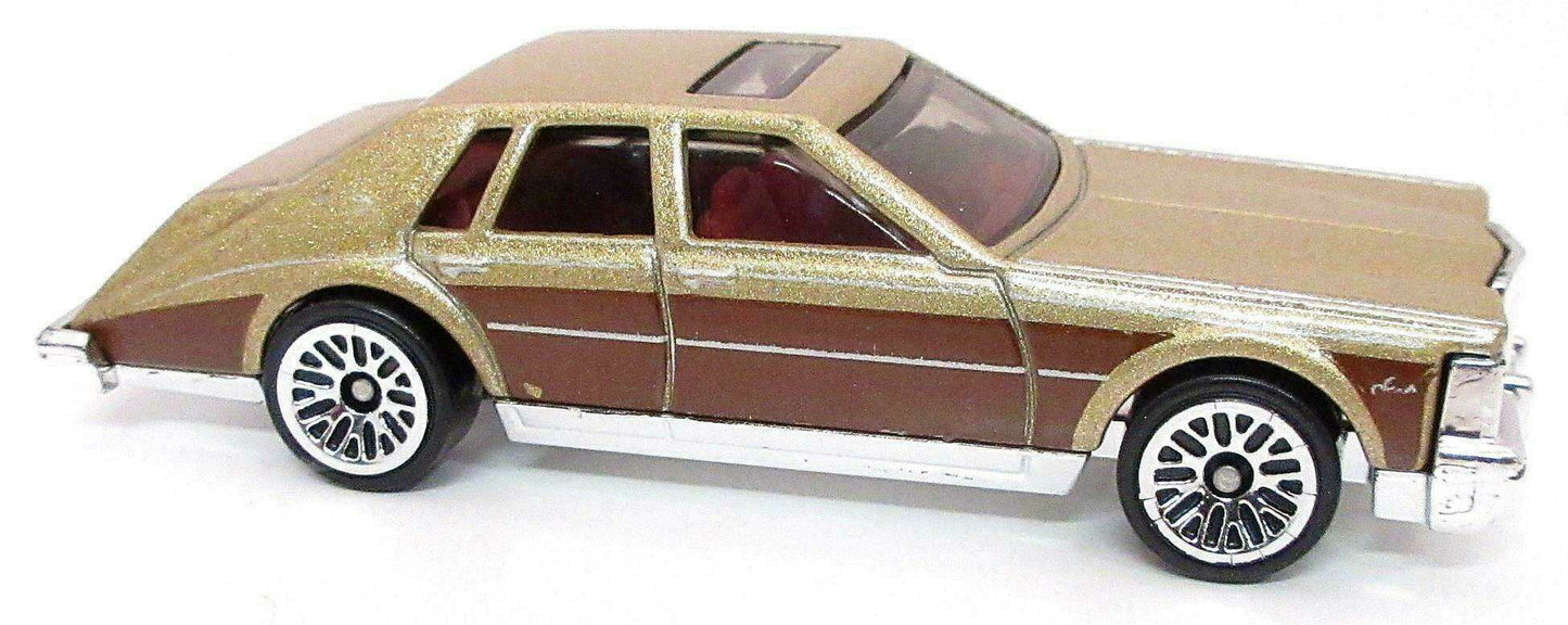 Hot Wheels 2023 - Collector # 075/250 - HW The 80s 07/10 - '82 Cadillac Seville - Gold - IC