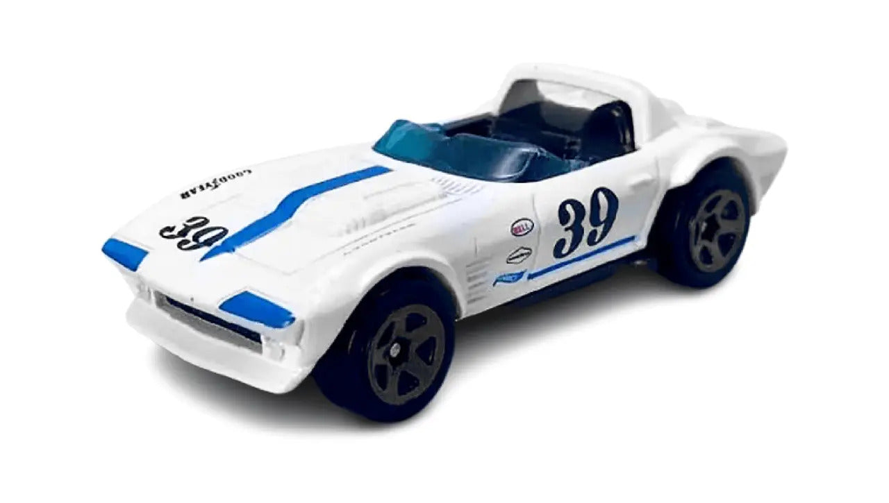 Hot Wheels 2023 - Collector # 014/250 - Roadsters 03/10 - Corvette Grand Sport Roadster - White - "39" / Goodyear & Bell Graphics - IC