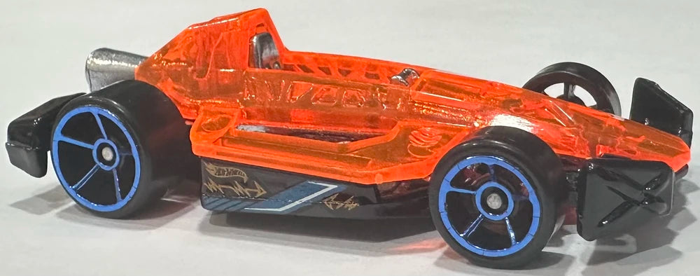 Hot Wheels 2025 - Collector # 084/250 - X-Raycers 5/10 - Arrow Dynamic - Transparent Orange Top over Black Base - OH5SP Wheels - USA Card