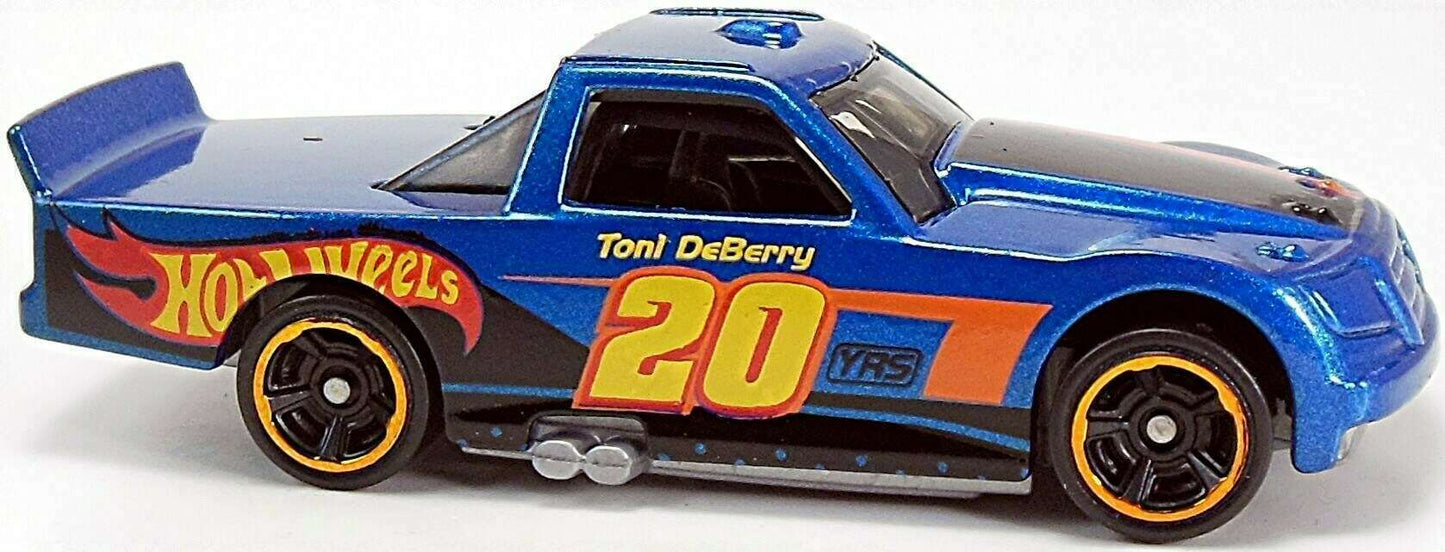 Hot Wheels 2015 - Collector # 132/250 - HW Race / HW Race Team - Circle Trucker - Blue Metalflake - USA 'Showdown' Card