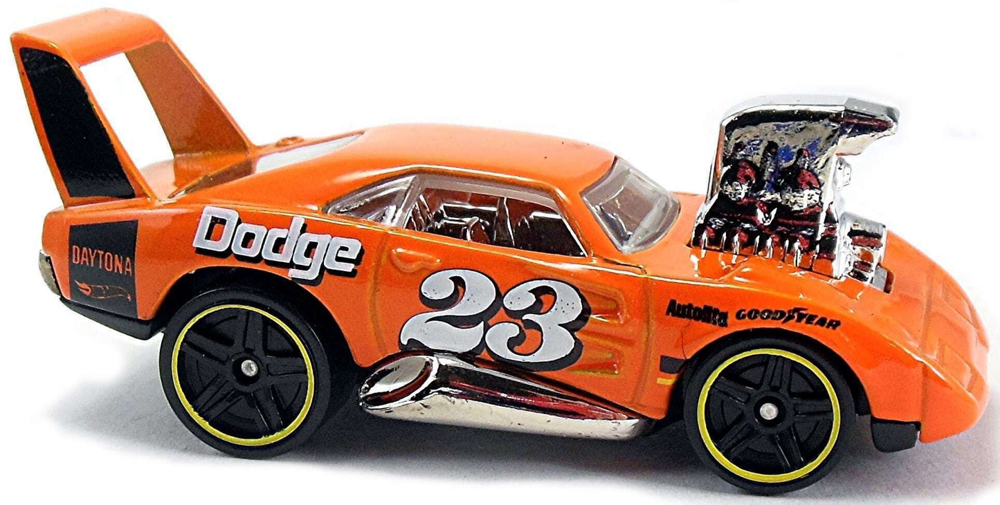 Hot Wheels 2017 - Collector # 006/365 - Tooned 5/10 - Dodge Charger Daytona - Orange / #23 - USA Card