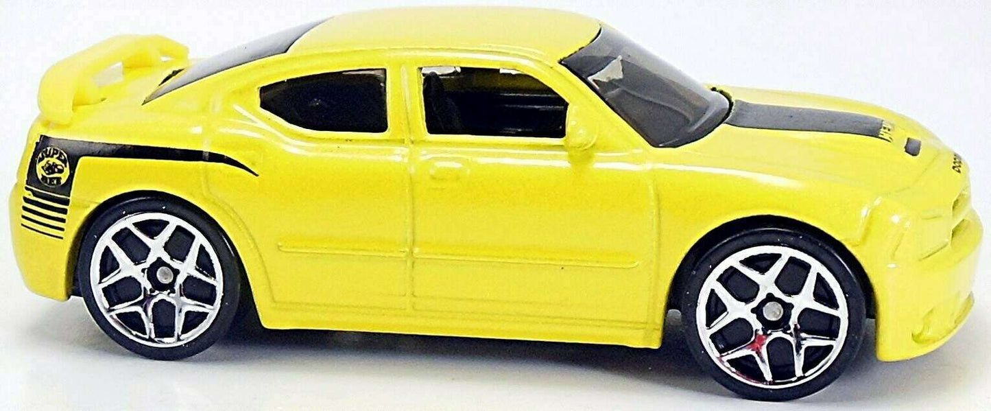 Hot Wheels 2007 - Collector # 007/180 - New Models 07/36 - Dodge Charger SRT8 - Yellow - Yellow Rear Wing - USA Card