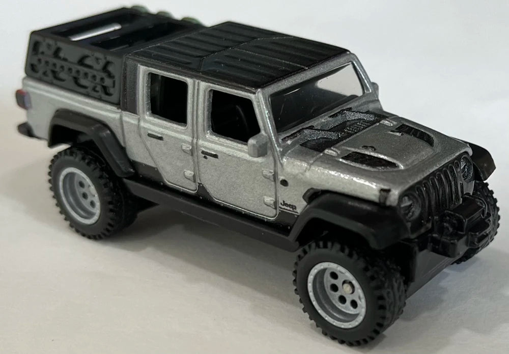 Hot Wheels 2021 - Premium / Fast & Furious / Furious Fleet 4/5 - Jeep Gladiator - Grey - Metal/Metal & Real Riders