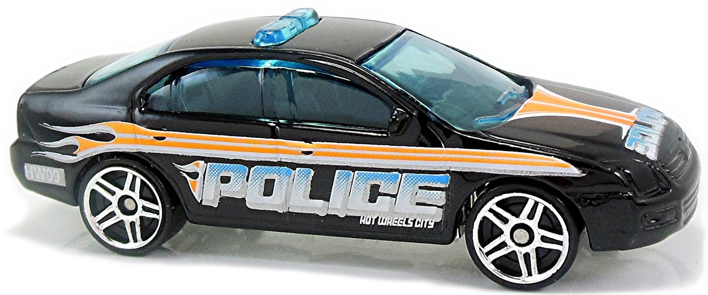 Hot Wheels 2009 - Collector # 109/166 - HW City Works 3/10 - Ford Fusion - Black / Police - International Card