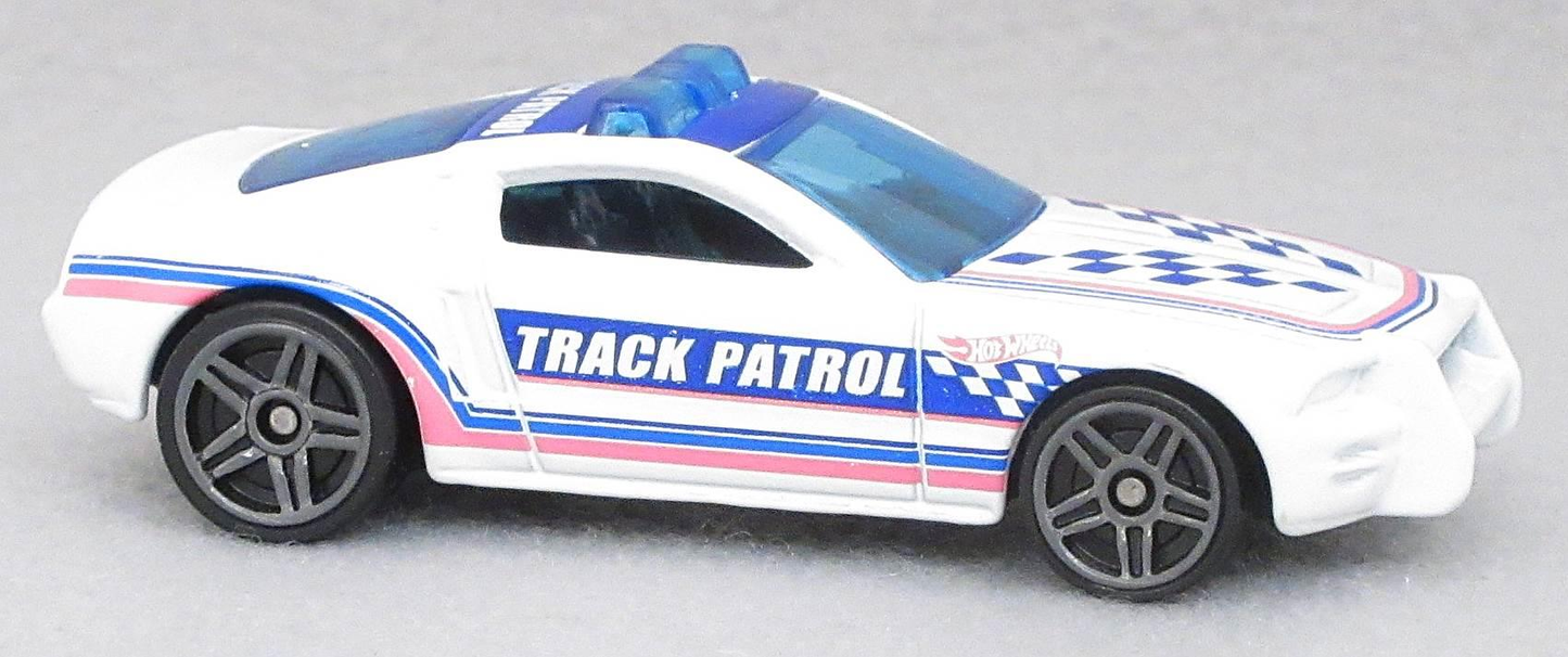 Hot Wheels 2022 - Collector # 188/250 - HW Rescue 4/10 - Ford Mustang GT Concept - White / Track Patrol - International Card
