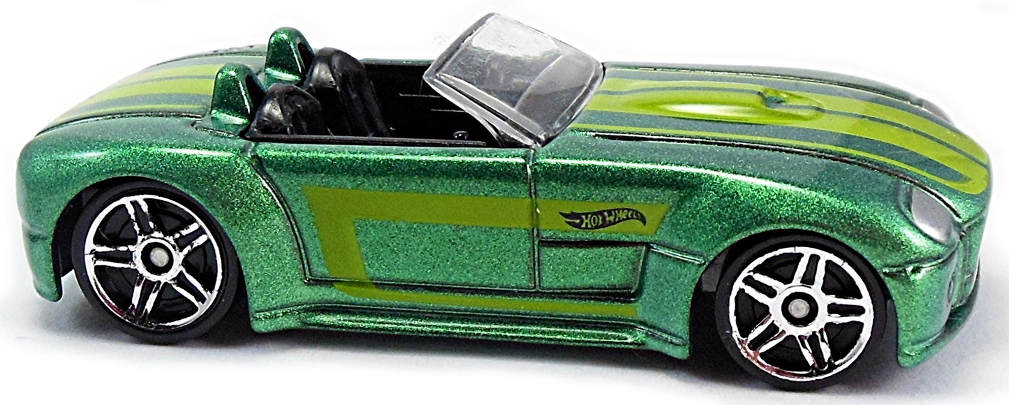 Hot Wheels 2016 - Collector # 024/250 - HW Digital Circuit 4/10 - Ford Shelby Cobra Concept - Metalflake Green - USA 'Showdown' Card