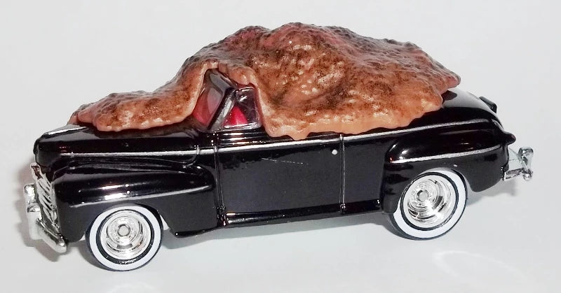 Hot Wheels 2025 - Premium / Pop Culture / Back to the Future - Ford Super Deluxe - Black / Load of Manure - Metal/Metal & Real Riders