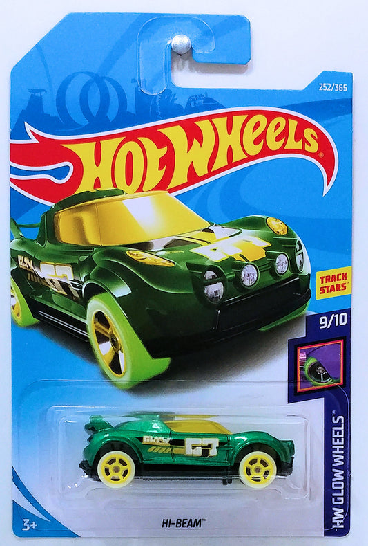 Hot Wheels 2018 - Collector # 252/365 - HW Glow Wheels 9/10 - New Model - Hi-Beam - Metalflake Dark Green - International Long Card