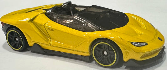 Hot Wheels 2026 - Collector # 002/250 - Exoticars 1/10 - '16 Lamborghini Centenario Roadster - Yellow (Giallo Orion) - PR5 Wheels - USA '2026' Card