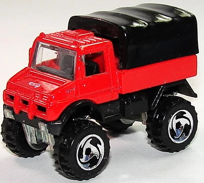 Hot Wheels 1999 - Collector # 1005 - Mercedes-Benz Unimog - Red - USA Blue Car Card