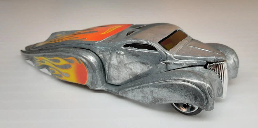 Hot Wheels 2004 - Collector # 044/212 - First Editions 44/100 - Crooze Ooz Coupe - ZAMAC - Toys R Us Exclusive - USA Card
