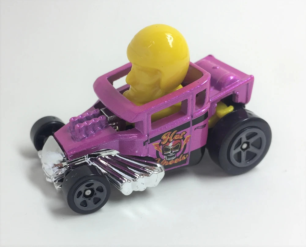 Hot Wheels 2020 - Collector # 061/250 - Tooned 7/10 - Skull Shaker - Pink / Yellow Head - USA Card