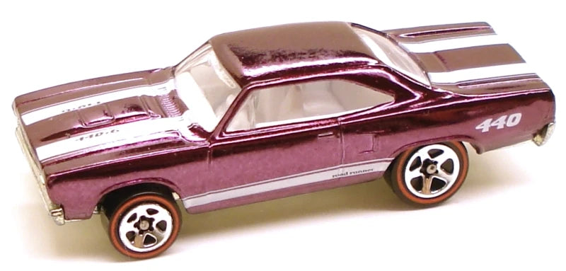 Hot Wheels 2005 - Classics Series 1 # 09/25 - 1970 Road Runner - Spectraflame Purple - 5 Spokes & Redlines - Metal/Metal - Special Paint - Limited Edition