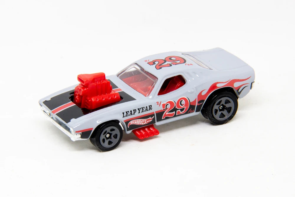 Hot Wheels 2024 - Collector # 077/250 - HW Celebration Racers 5/10 - Rodger Dodger - Gray / #29 / Leap Year - IC