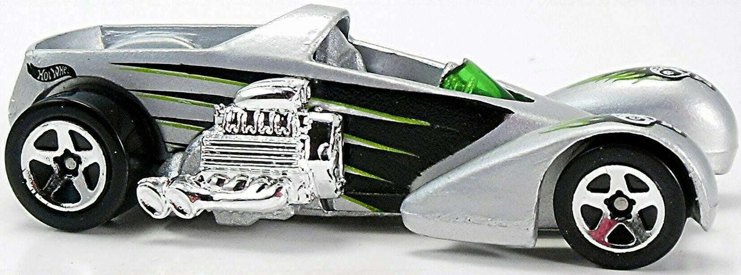 Hot Wheels 2001 - Collector # 072/240 - Skulls & Crossbones Series 4/4 - Screamin' Hauler - Silver - 5 Spokees - China - USA Card