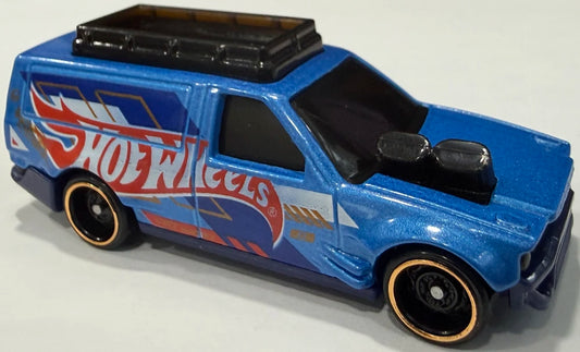 Hot Wheels 2026 - Collector # 109/250 - Wagons 2/10 - Time Shifter - Blue Metalflake - Gold DD8 Wheels - USA '2026' Card