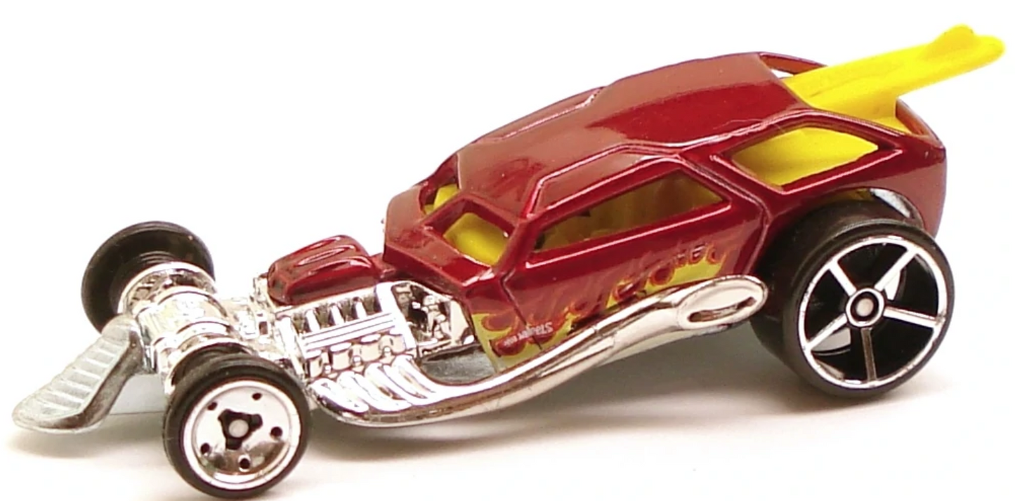 Hot Wheels 2011 - Collector # 225/244 - HW Video Game Heroes 3/22 - Surf Crate - Red with Flames - Yellow Surfboard - USA Card