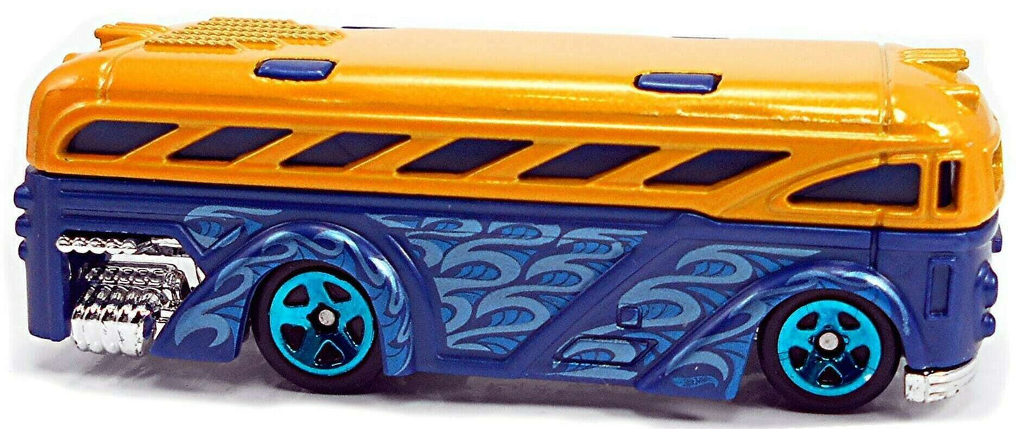 Hot Wheels 2021 - Collector # 055/250 - HW Metro 4/10 - Surfin' School Bus - Pearl Yellow over Dark Blue Metalflake - USA Card