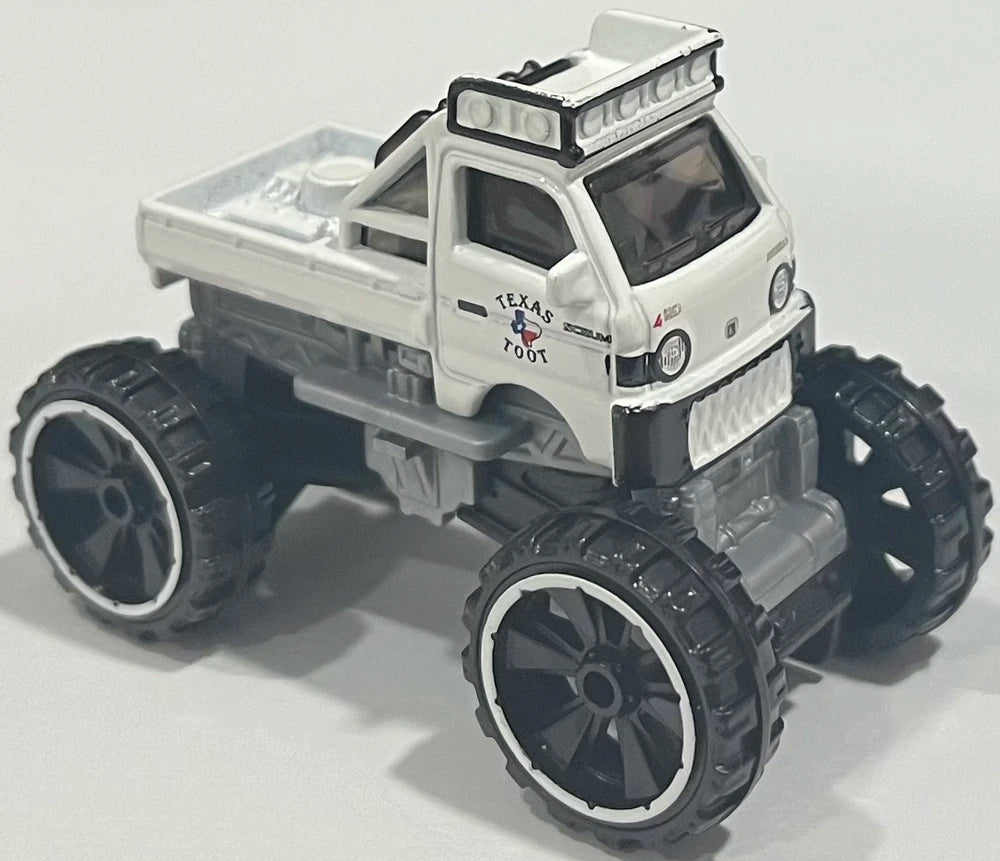 Hot Wheels 2024 - Collector # 001/250 - HW Dream Garage 3/5 - New Models - Legends Tour Winner - Mazda Autozam - White / Texas Toot - IC