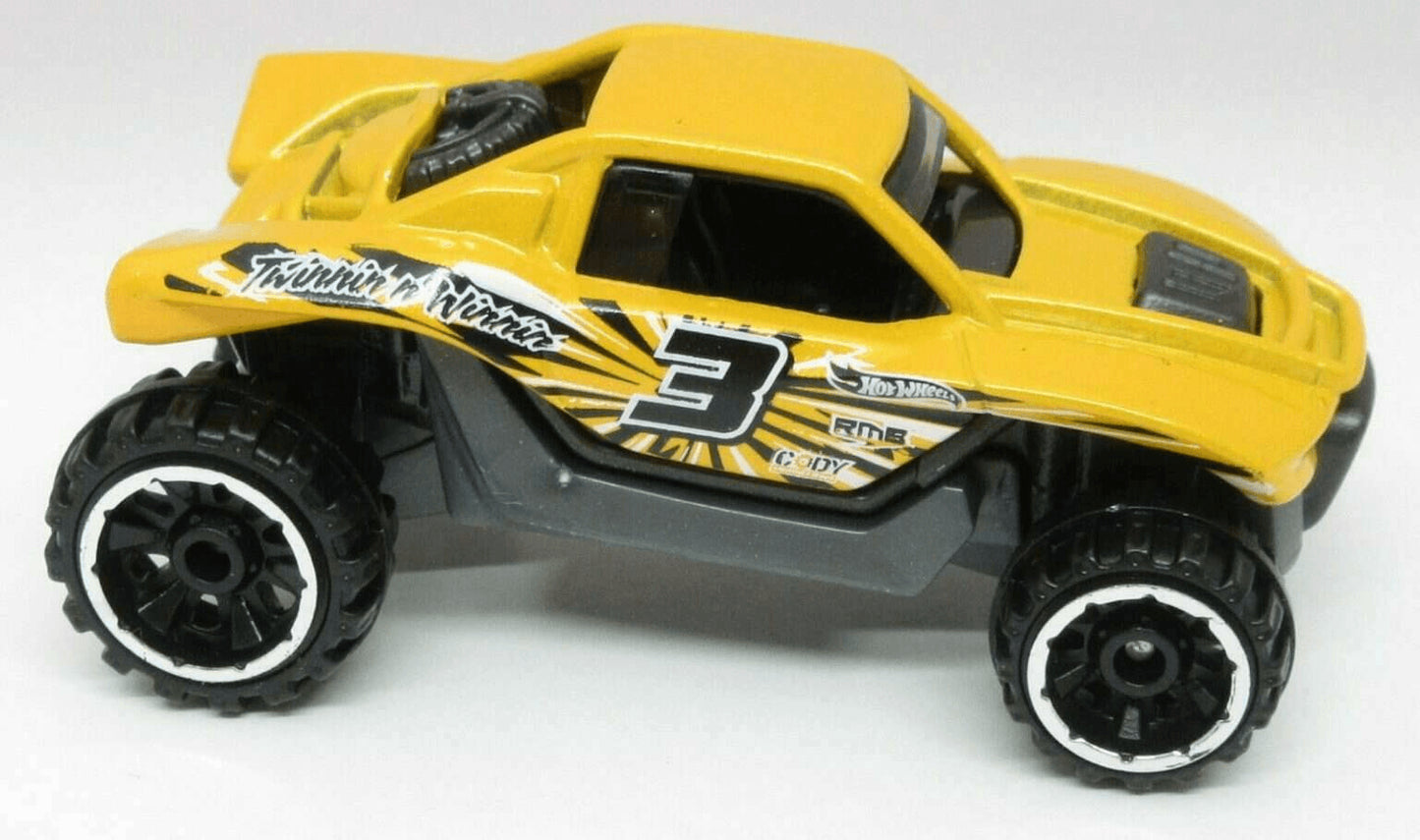 Hot Wheels 2021 - Collector # 116/250 - HW Getaways 4/5 - Twinnin' Winnin' - Yellow / #3 - International Card