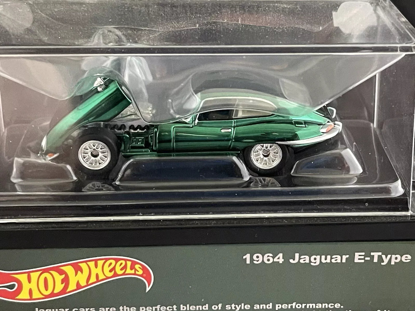Hot Wheels 2023 - HWC / RLC Exclusive - 1964 Jaguar E-Type - Spectraflame British Racing Green - Metal/Metal - Real Riders - Tilt Forward Hood - Acrylic Display Case - Limited to 30,000