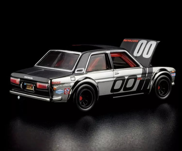 Hot Wheels 2024 - HWC / RLC Exclusive - 00 BRE Datsun - '71 BRE Datsun 510 - Spectraflame Shadow Chrome - Metal/Metal - Real Riders - Opening Hood - Acrylic Display Case