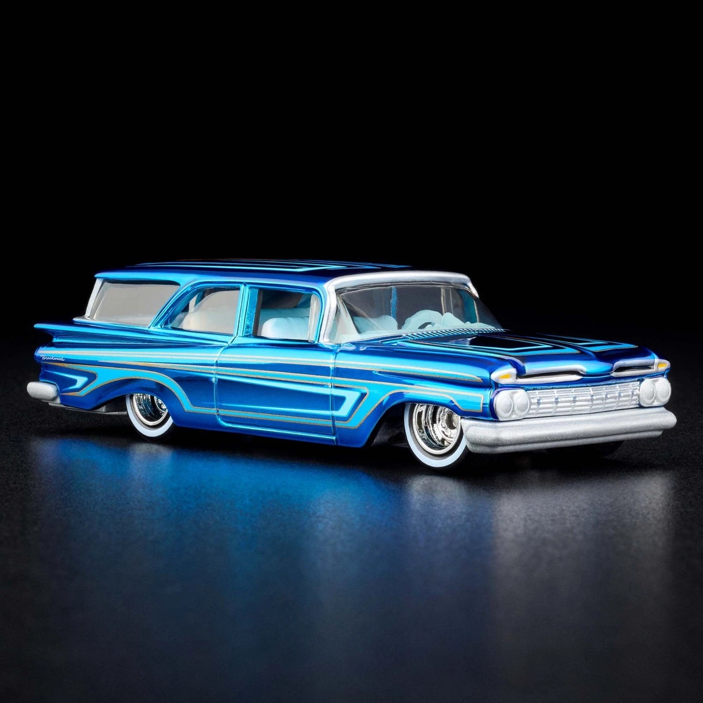 Hot Wheels 2025 - RLC Exclusive - 1959 Chevrolet Brookwood - Spectraflame Ice Blue - Metal/Metal & Real Riders - Opening Hood & Tailgate - Acrylic Display Case