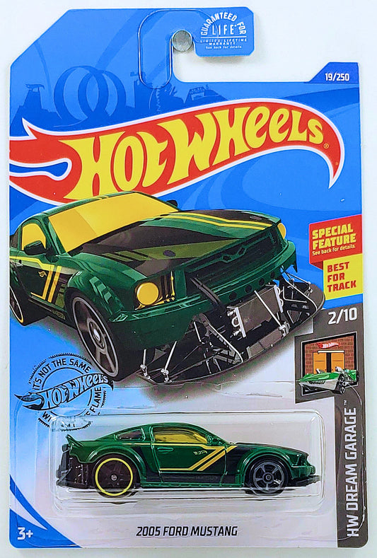 Hot Wheels 2020 - Collector # 019/250 - HW Dream Garage 2/10 - 2005 Ford Mustang - Green - USA Card