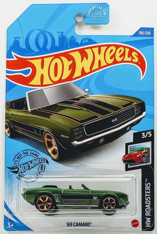 Hot Wheels 2020 - Collector # 190/250 - HW Roadsters 3/5 - '69 Camaro (Convertible) - Green - USA Card