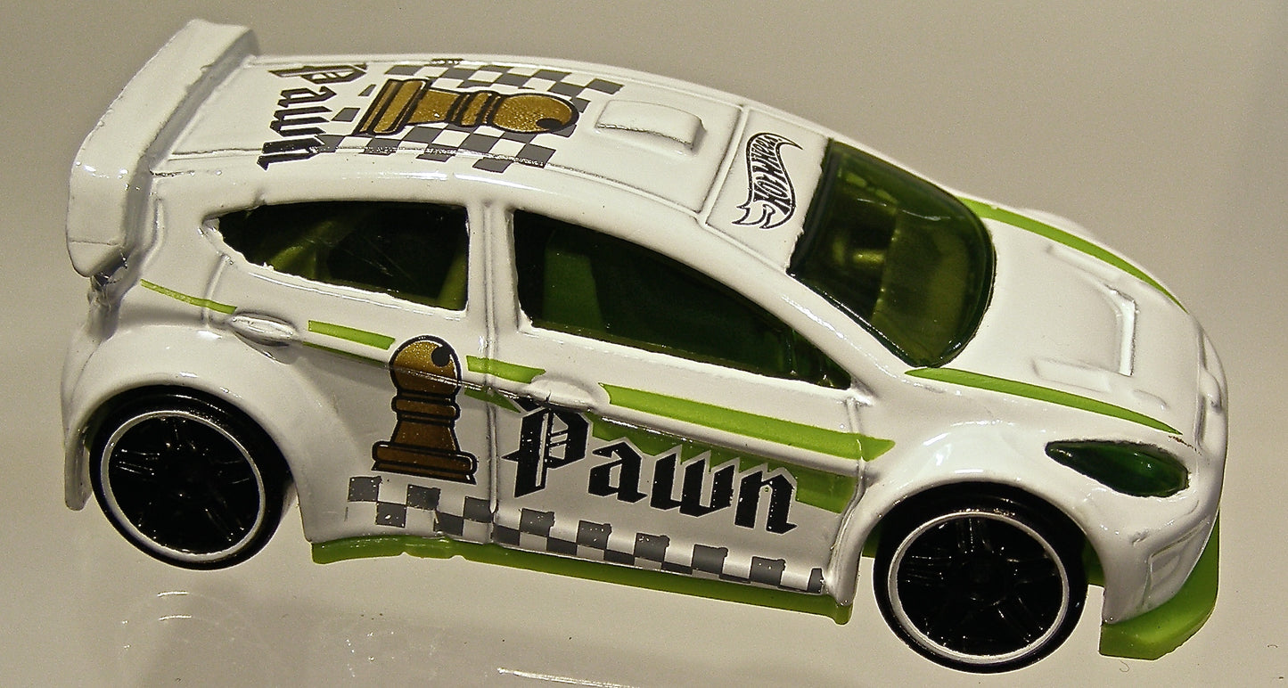 Hot Wheels 2018 - Collector # 263/365 - Checkmate 9/9 - '12 Ford Fiesta - White / Pawn - IC