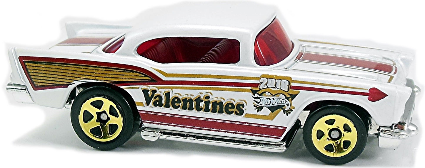 Hot Wheels 2018 - Collector # 100/365 - Holiday Racers 4/6 - '57 Chevy - White / 'Valentines Day' - USA '50th' Card
